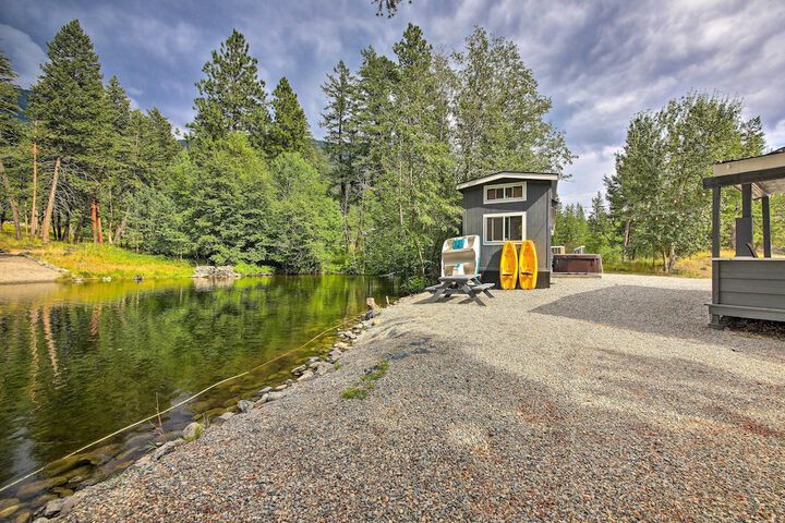 Eureka Tiny Home w / Hot Tub & Community Beach!