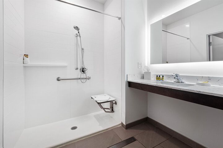 Best Western Plus New Richmond Inn & Suites