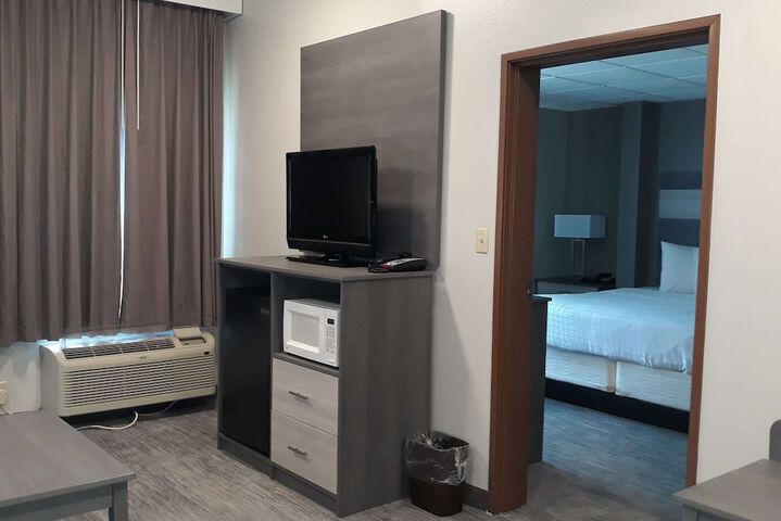 Room 12 of 22
