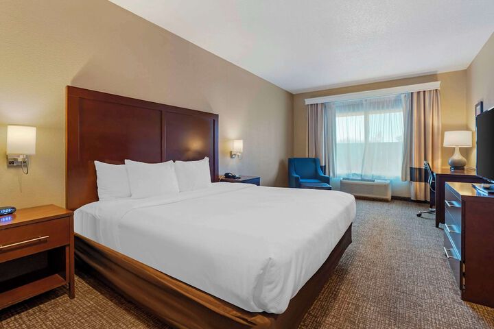 Comfort Inn Lathrop - Stockton Airport