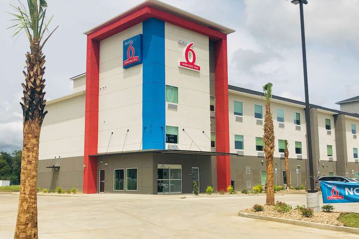 Hotel 7 of 29