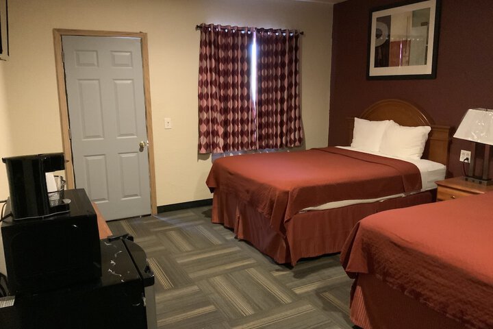 Room 53 of 65