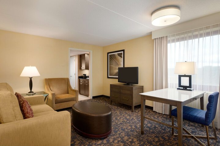 Room 27 of 60