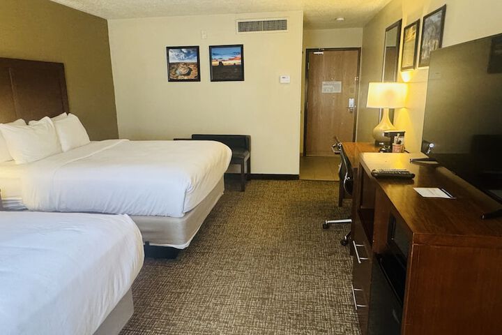 Room 10 of 50