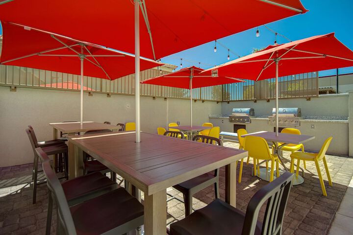 Terrace/Patio 50 of 52