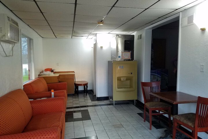 Budget Inn