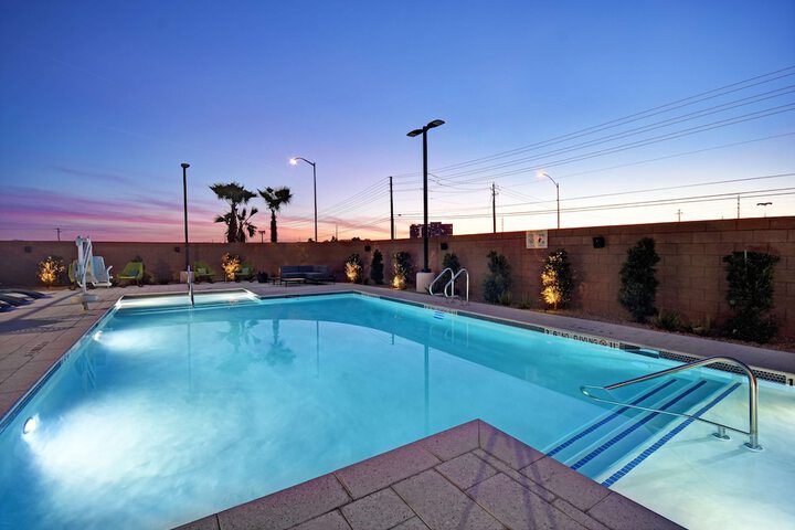 Pool 13 of 51
