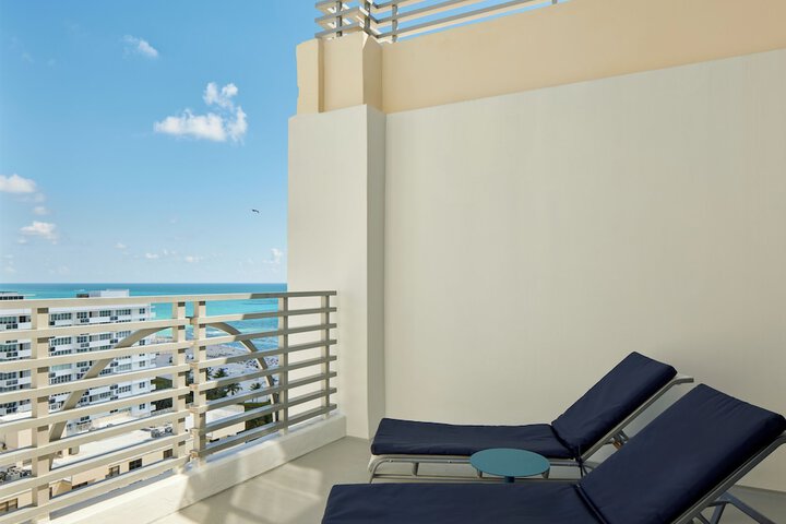 Loews Miami Beach Hotel – South Beach