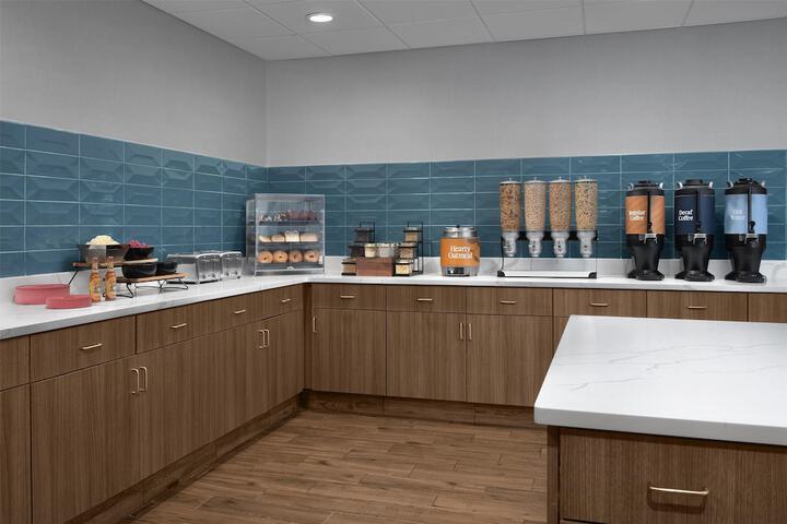 Homewood Suites by Hilton Newark-Cranford