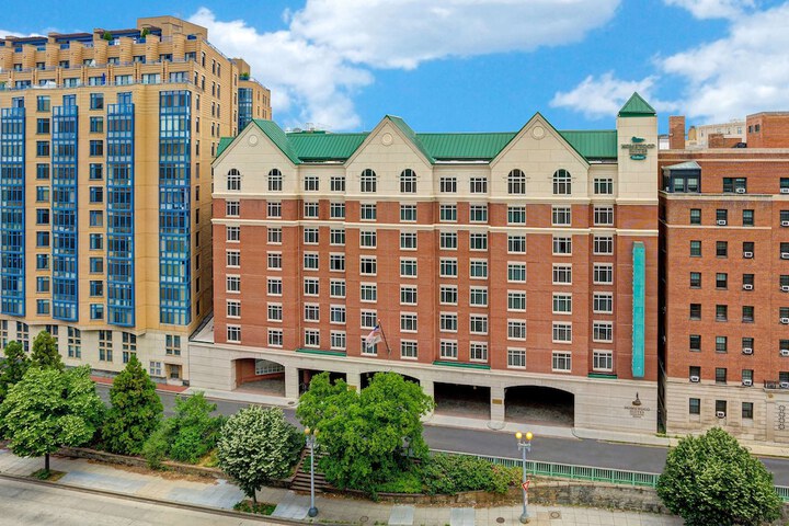 Hotel 3 of 53