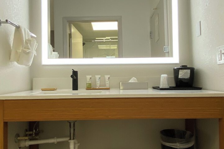 Room 9 of 22