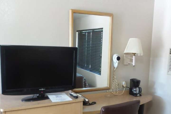 Room 18 of 31