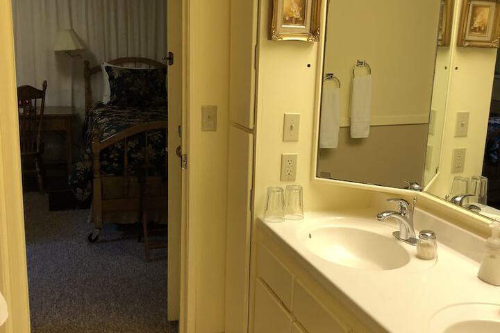 Room 26 of 42