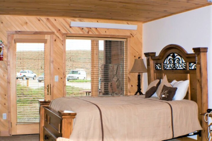 Inn at SilverCreek