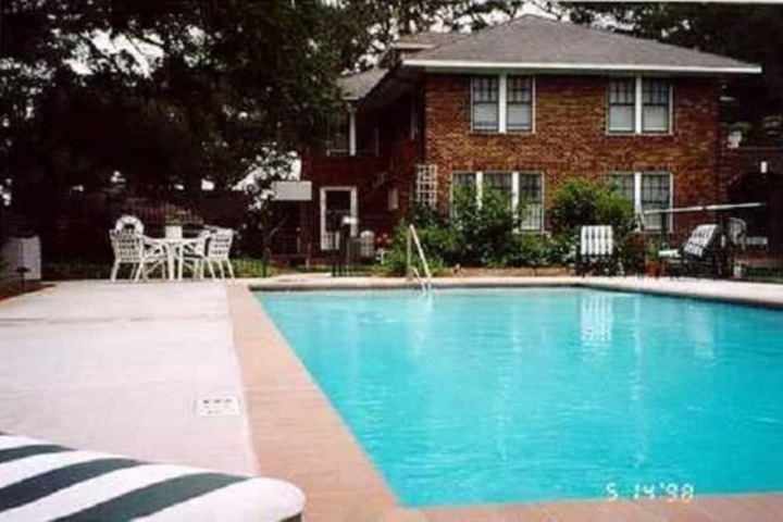Far View - a Bed & Breakfast Estate