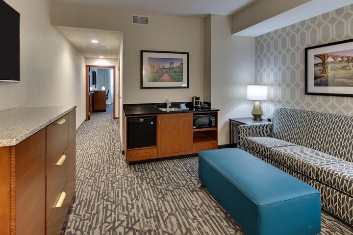 Room 26 of 87
