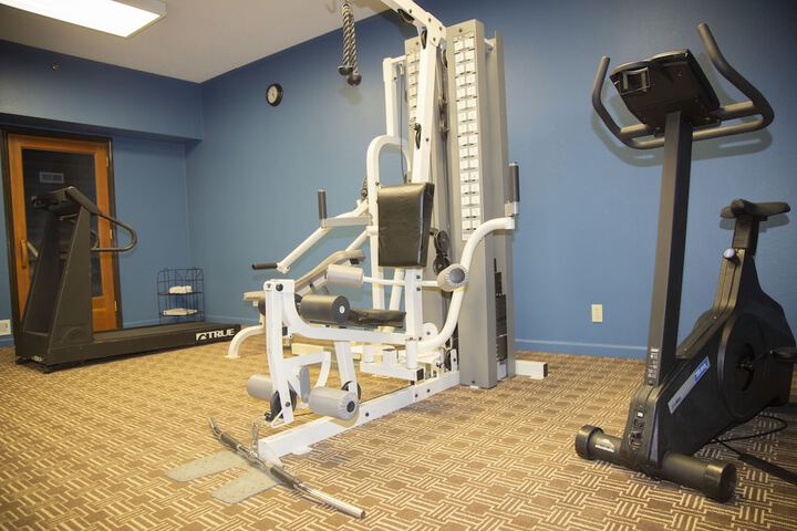 Ardmore Inn & Suites