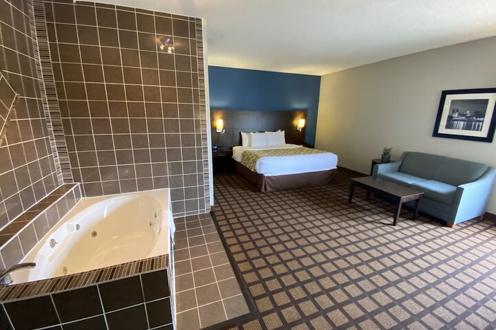 Room 9 of 39