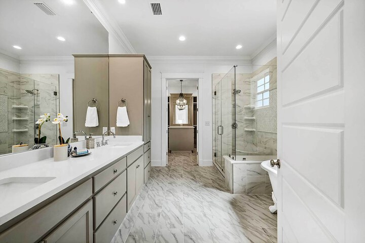 Luxe Fairhope Home w / Covered Patio: Walk to Bay