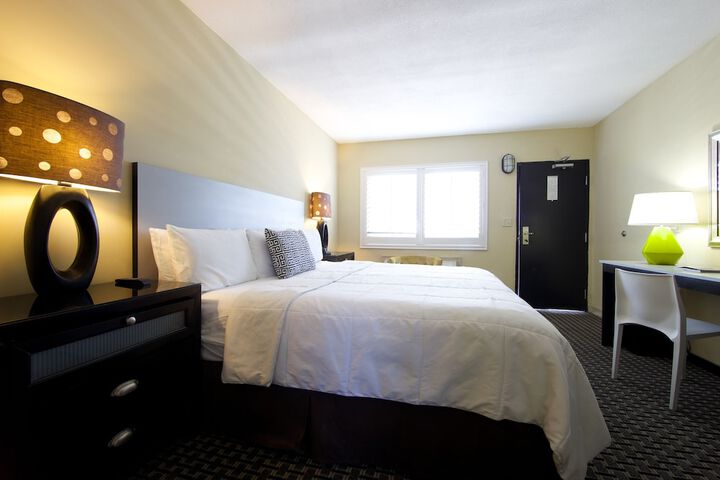 Room 13 of 26