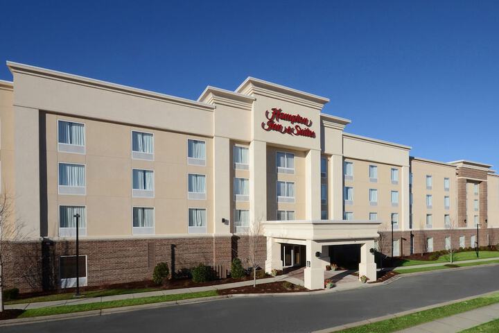Hotel 4 of 64