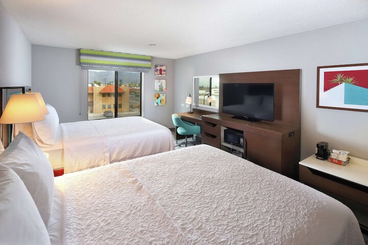 Room 8 of 38