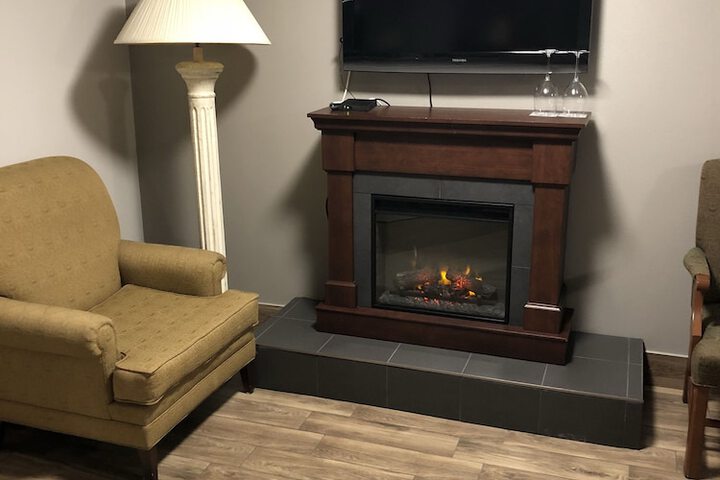 Talbot Trail Inn & Suites