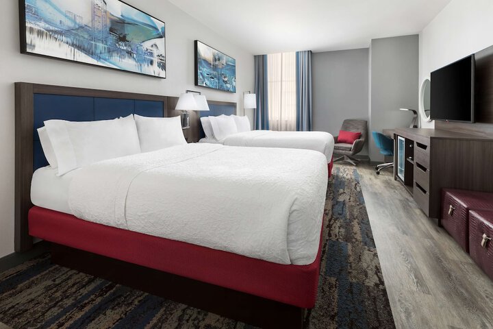 Room 10 of 41
