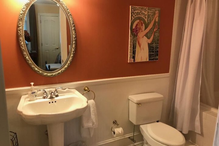 Vandiver Inn