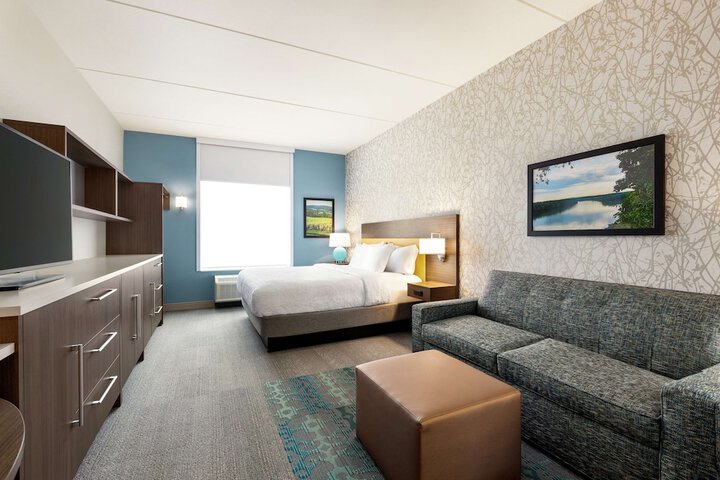 Room 18 of 38