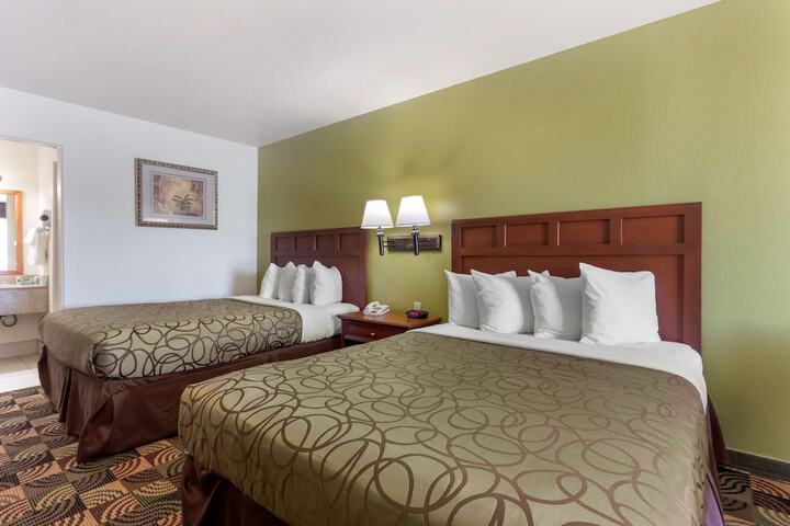 Room 18 of 26