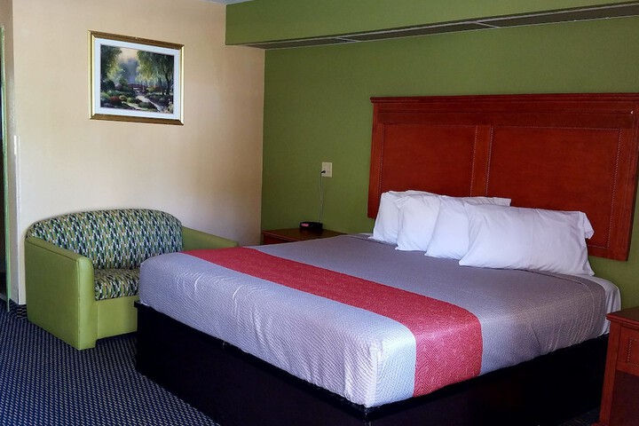 Room 25 of 57