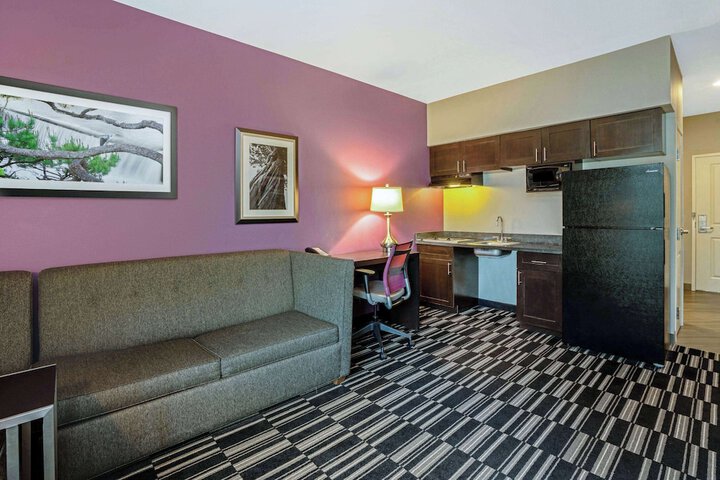 La Quinta Inn & Suites by Wyndham Tumwater - Olympia