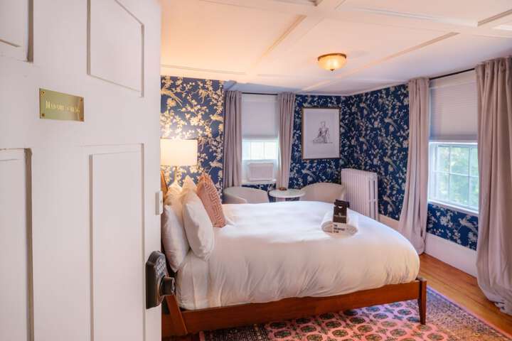 Sally Webster Inn