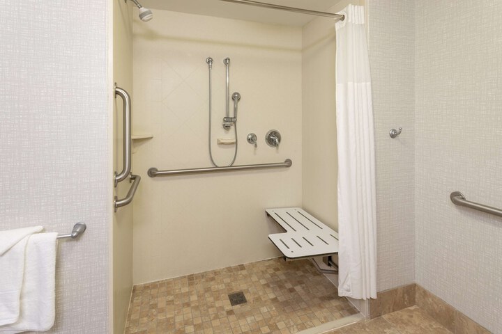 Room 10 of 35