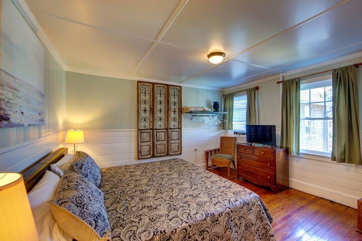 Room 246 of 309