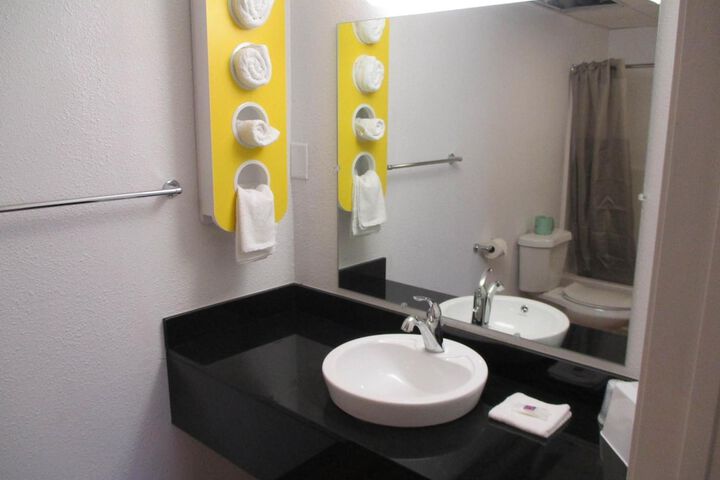 Room 18 of 21