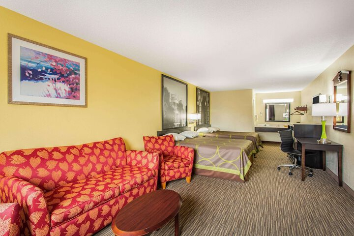 Room 12 of 24