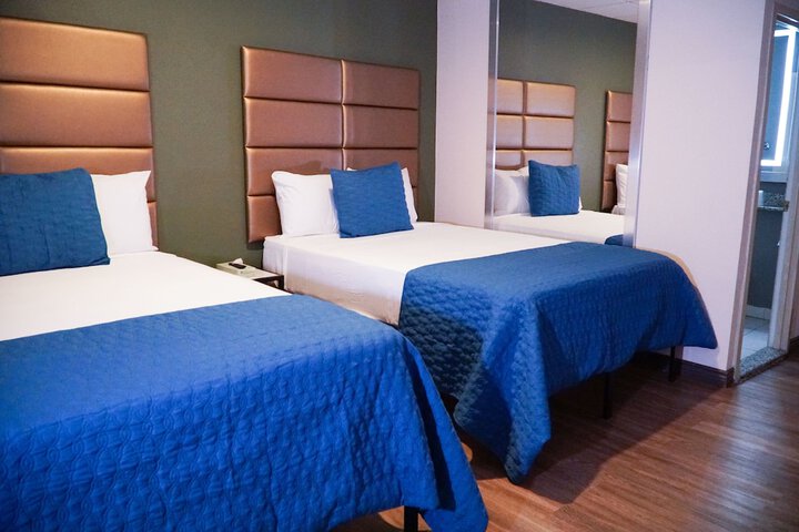 Room 10 of 27