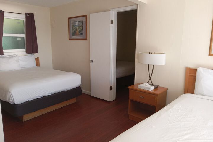 Blue Coast Inn and Suites