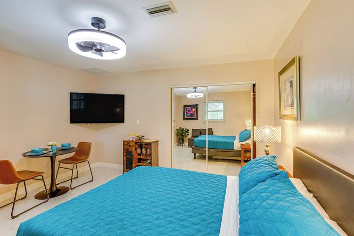 Peaceful Loxahatchee Apartment w / Covered Porch
