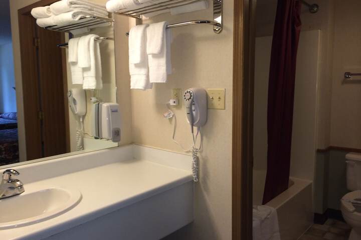 Room 19 of 36