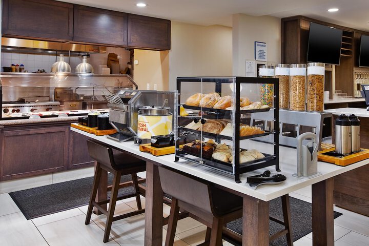 Hilton Garden Inn Chesapeake / Greenbrier