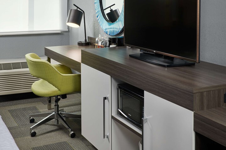 Room 8 of 21