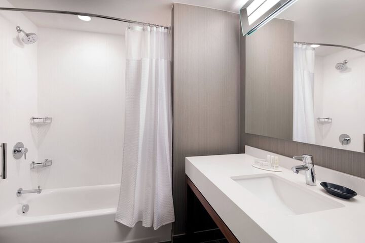 Courtyard by Marriott Pullman