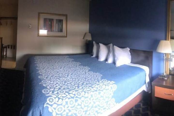 Room 31 of 38
