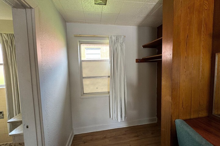 Room 22 of 40