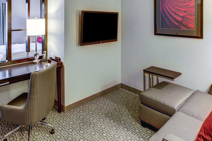 Room 14 of 42