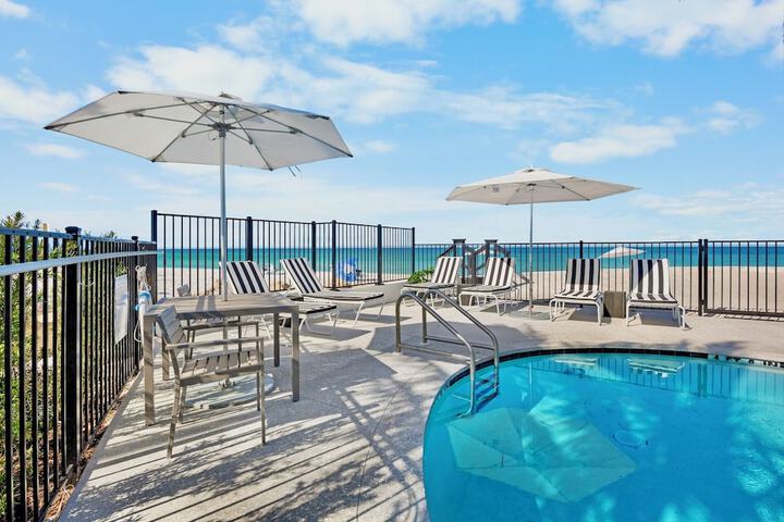 Seaside at Anna Maria Island Inn