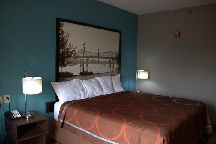 Room 14 of 23